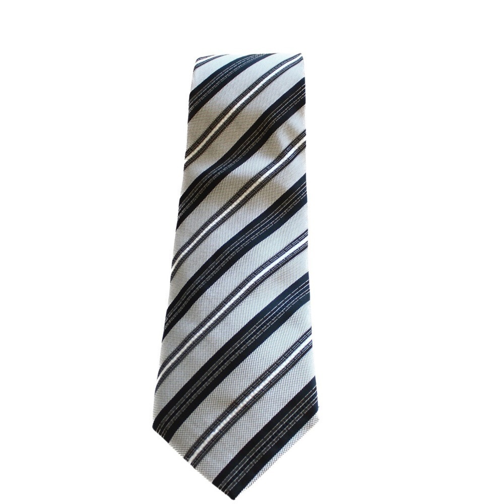 Italian Designer Inspired Silk Grey Striped Jacquard Tie Quiet Luxury 61 x 4 in